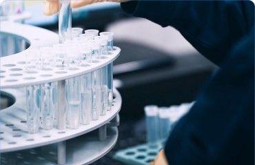 サンプル受託分析の様子
