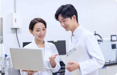 実験条件・設備構成の検討の様子